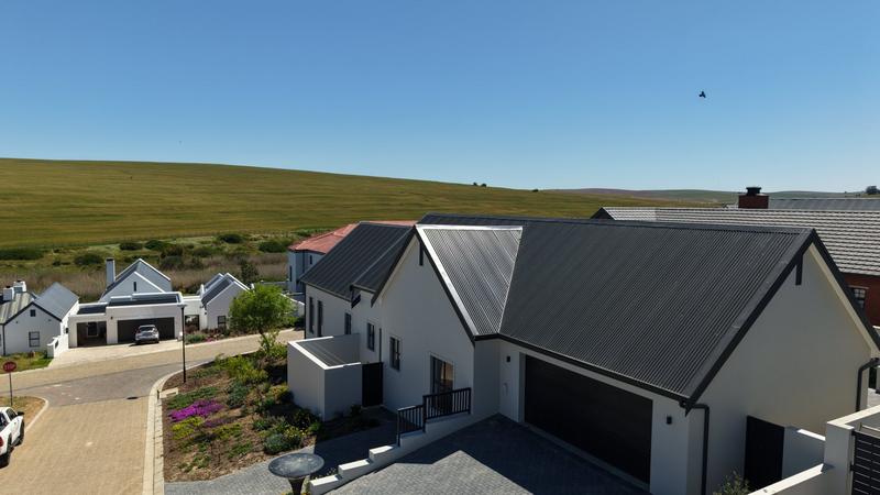 4 Bedroom Property for Sale in Mount Royal Golf Estate Western Cape